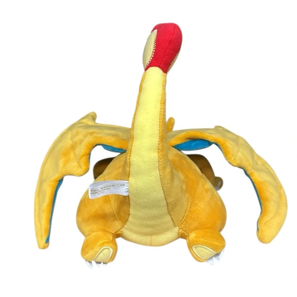 2018 Pokemon Charizard 8.5